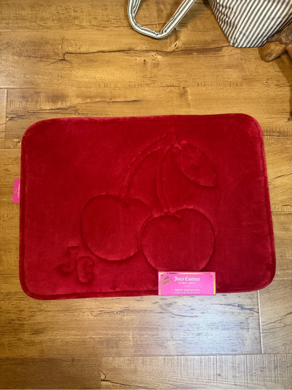 Juicy Couture Red Heart Memory Foam Bath Rug